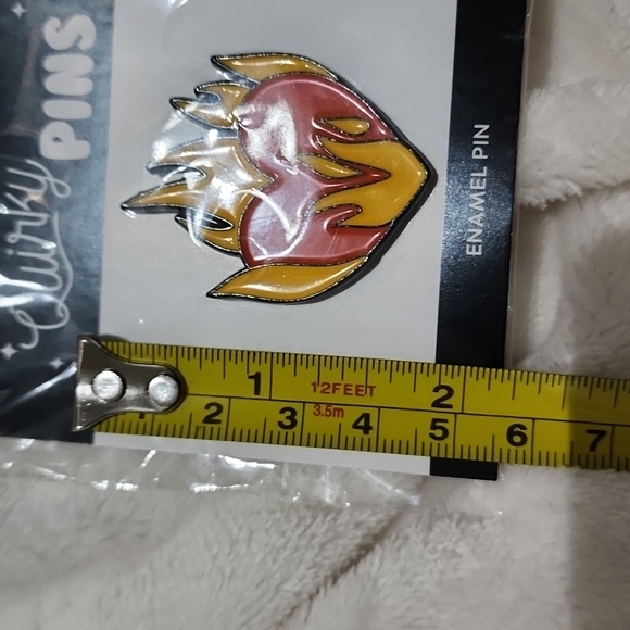 Heart on fire Enamel Pin - Picture 3 of 3
